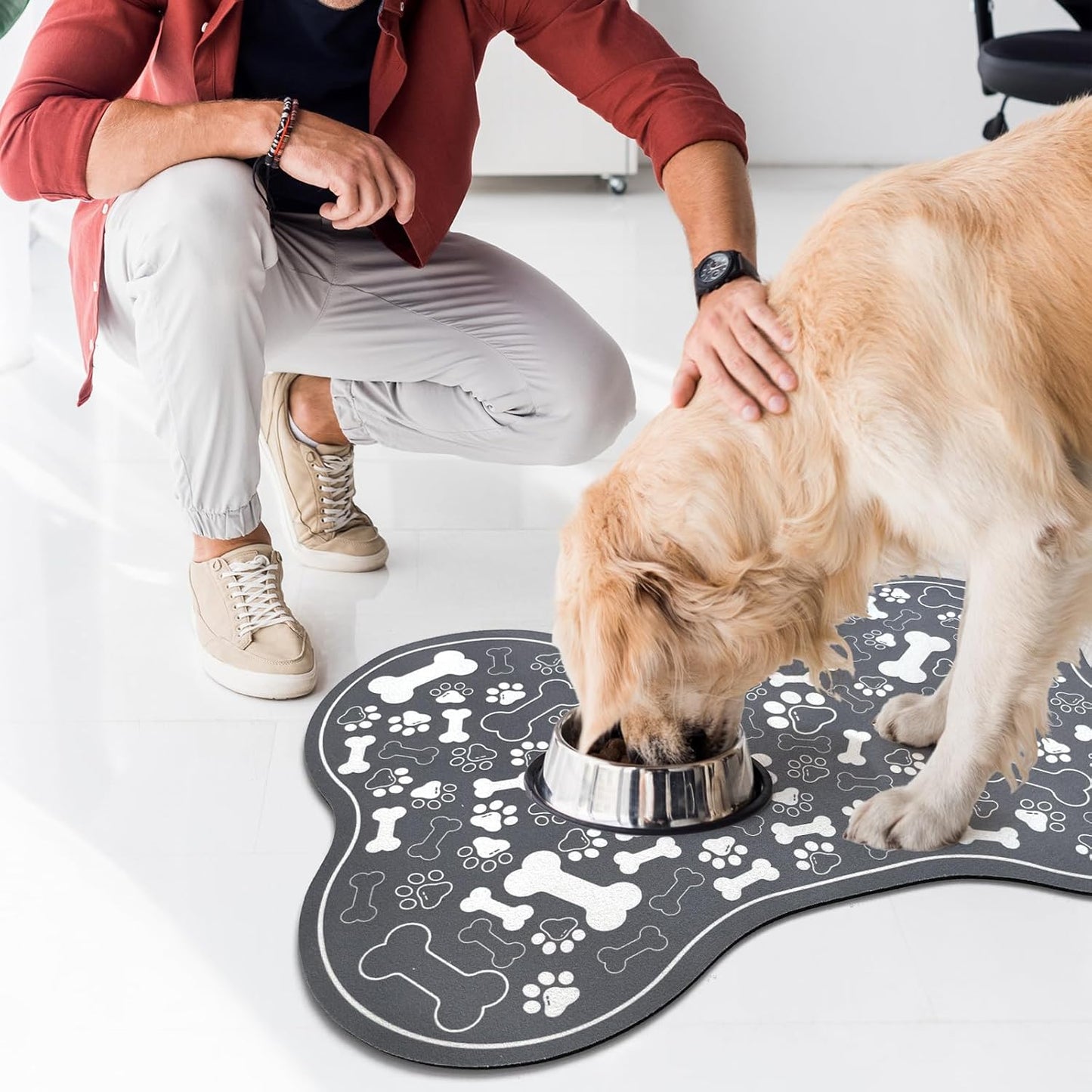 Dog & Cat Food Mat Bone Shaped Pet Feeding Mat Quick Absorb Water Bowl Placemat with Rubber Backing Indoor Floor Stain Resistant Pet Accessory Supplies (Dark Gray, 16x24 Inches)