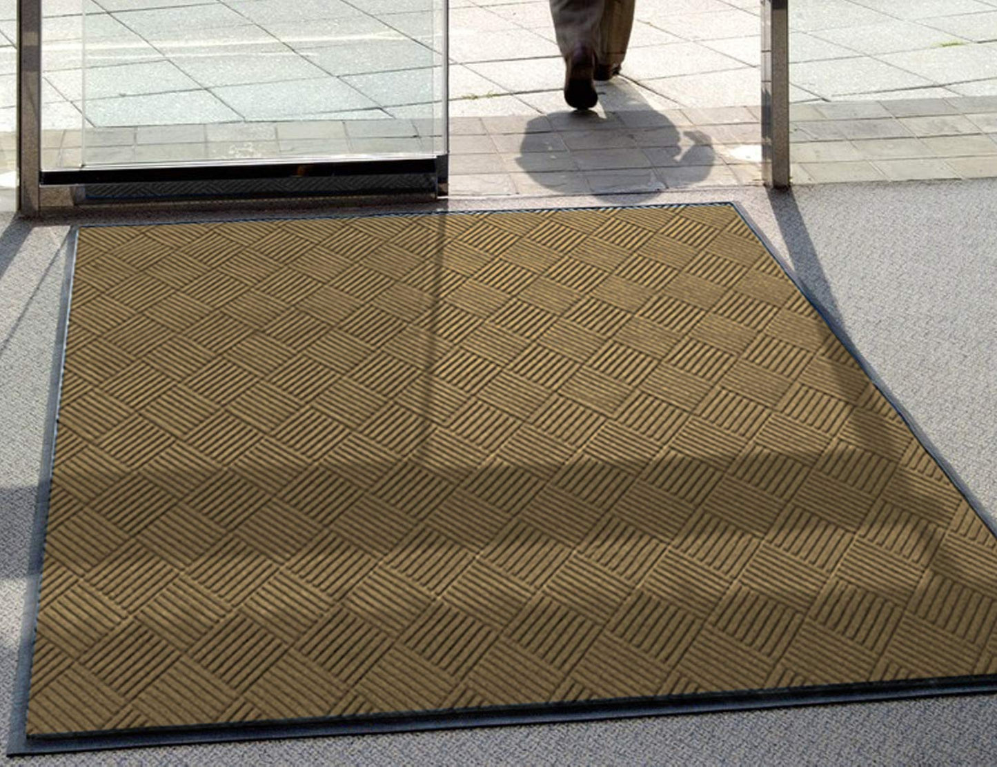 WaterHog Diamond | Commercial-Grade Entrance Mat with Rubber Border – Indoor/Outdoor, Quick Drying, Stain Resistant Door Mat (Camel, 4' x 6')