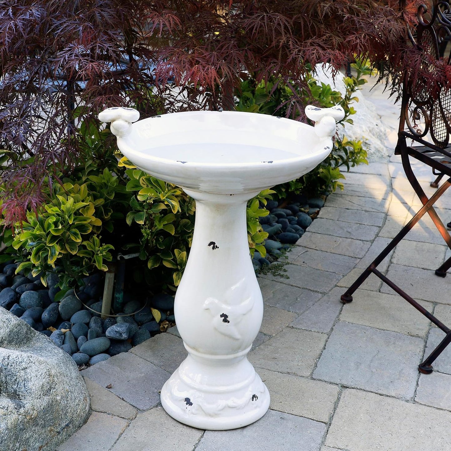 Alpine Corporation TLR102LBR 25" Outdoor Antique Ceramic Birdbath with Bird Figurines, Pedestal Bird Bath for Garden, Patio, Yard, or Deck Décor, Durable Weather-Resistant, Light Brown